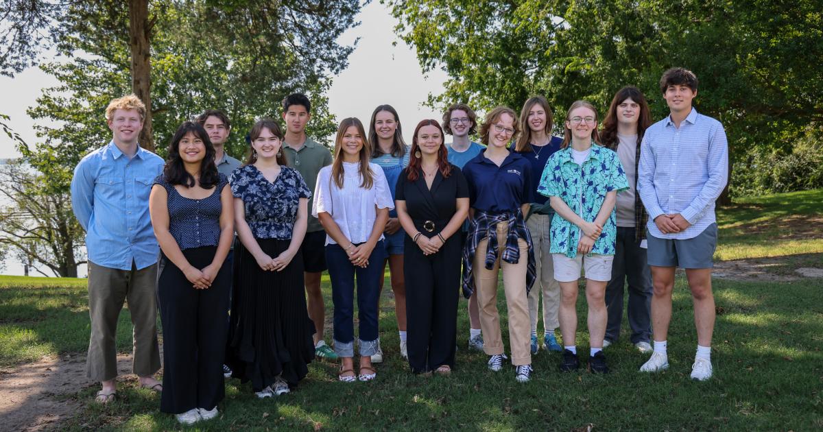 2026 Stravitz Scholars at VIMS & Batten School Gloucester Point campus.