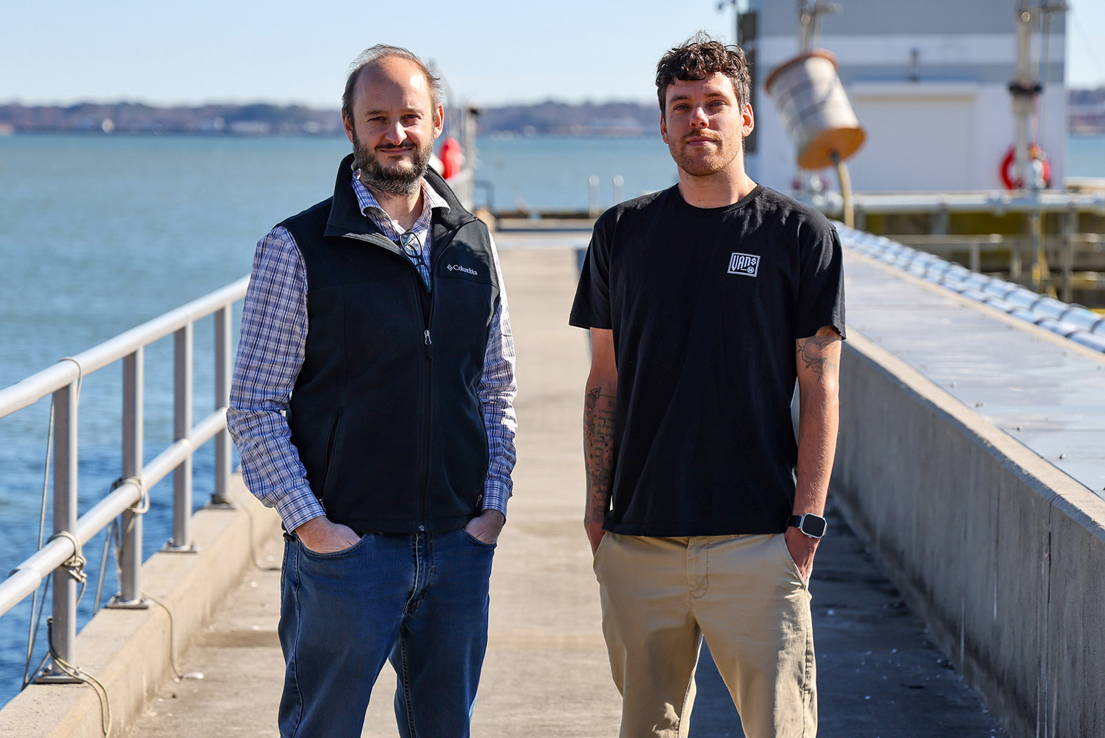 Lead author Ricardo Utzig (right) conducted the study as part of his master’s thesis at W&M’s Batten School of Coastal & Marine Sciences under academic advisor Piero Mazzini (left).  Photo by John Wallace